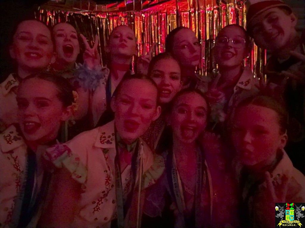 ../Images/Jeugd Opwarmbal Photobooth 016.jpg